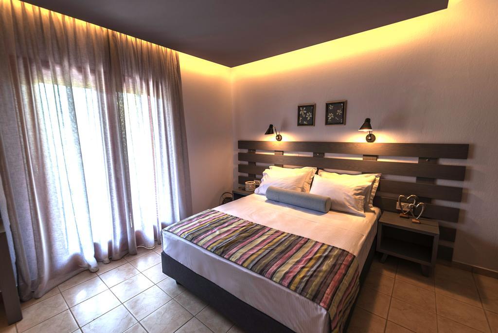 Aliston Hotel Thassos (Adults Only) Szkála Potamiász Kültér fotó