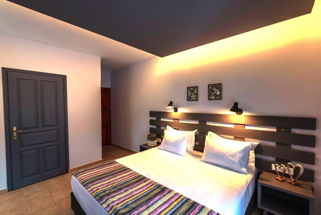 Aliston Hotel Thassos (Adults Only) Szkála Potamiász Kültér fotó